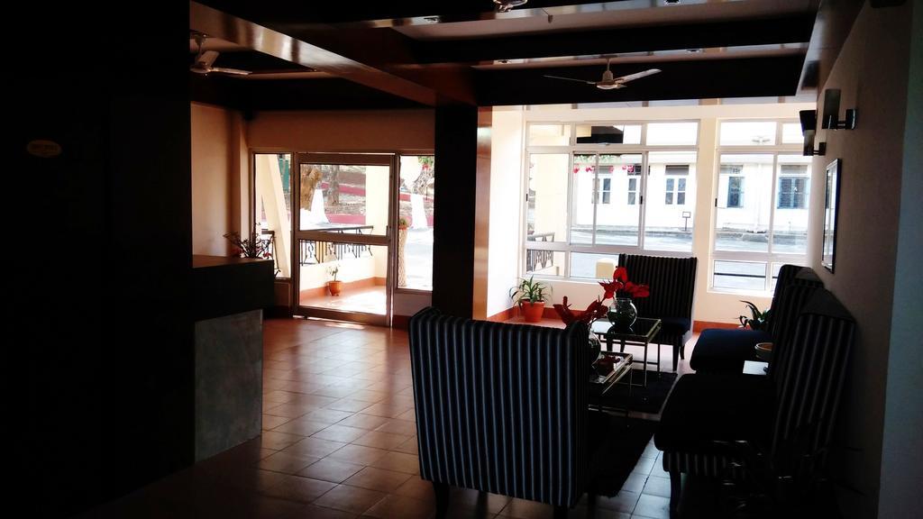 Polo Tura Hotel Kültér fotó